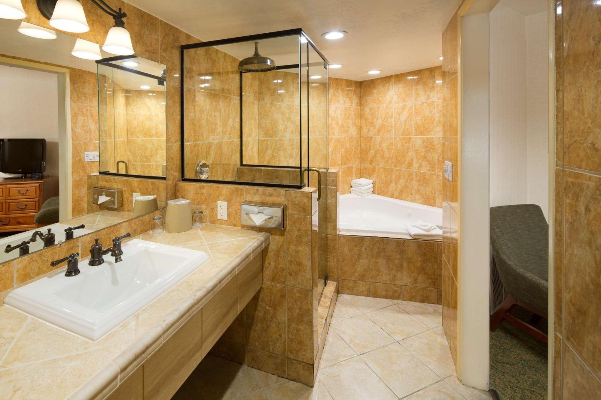 Western Seven Seas Hotel San Diego